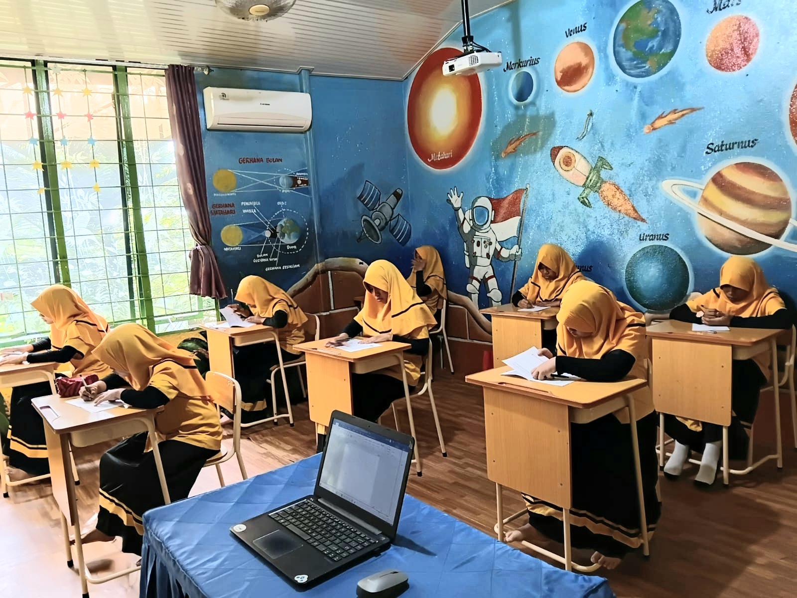 ASESMEN SUMATIF AKHIR JENJANG (ASAJ) SD AKAR PANRITA MAMMINASATA